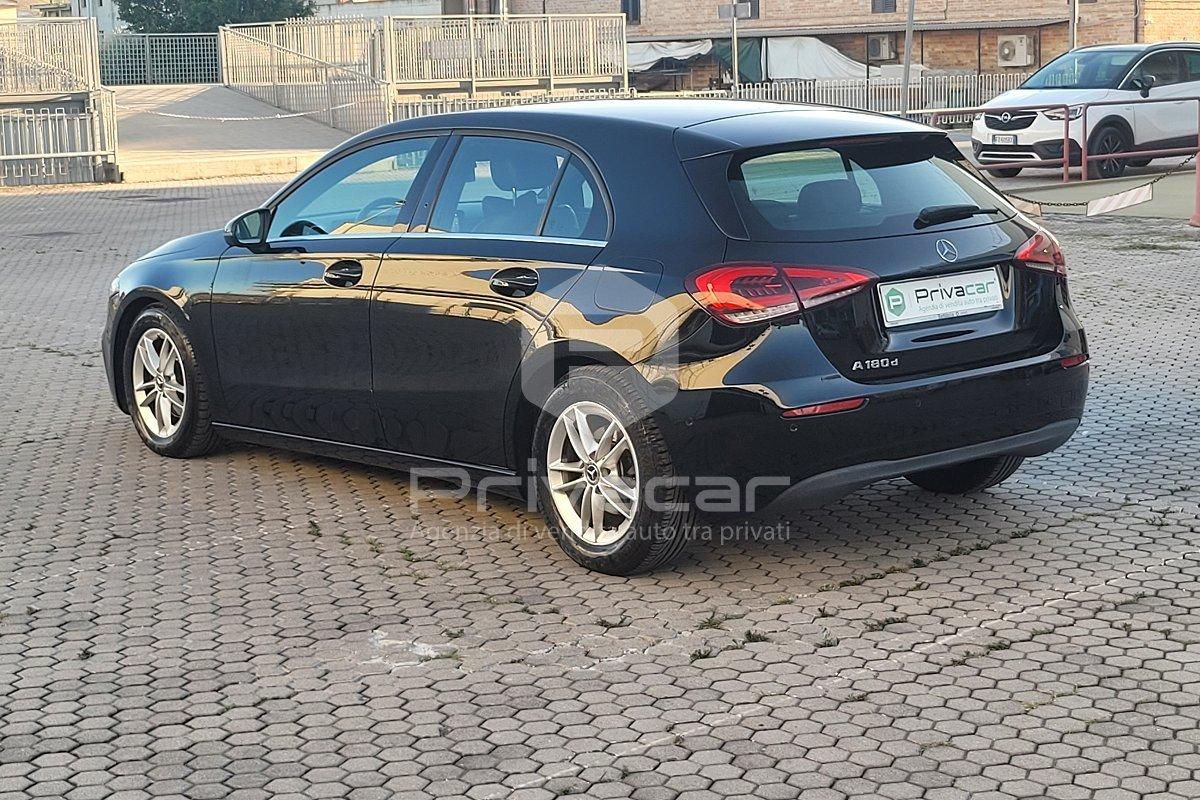 MERCEDES A 180 d Automatic Business Extra