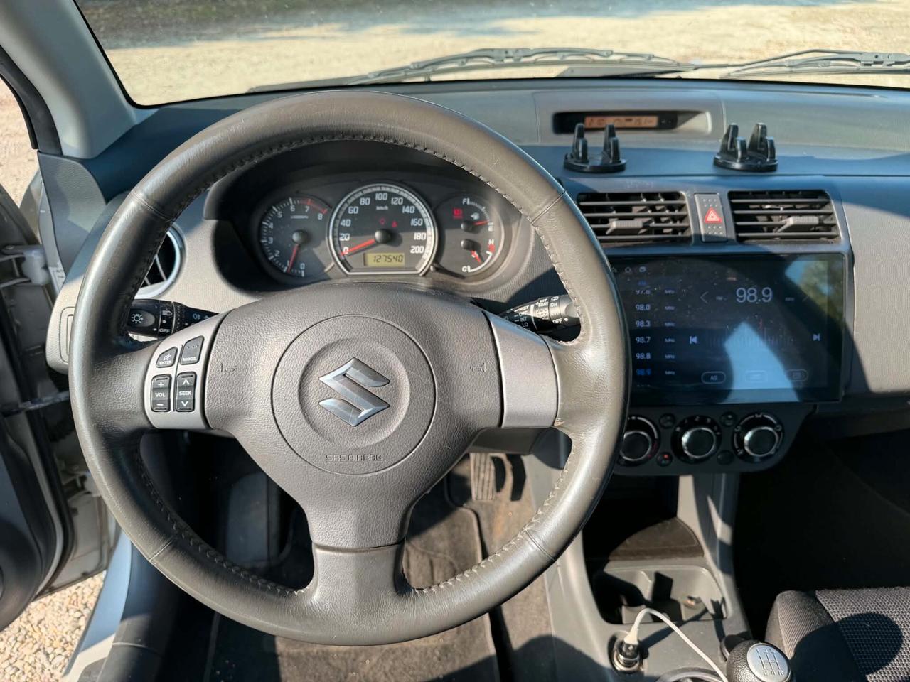 Suzuki Swift 1.3 4X4