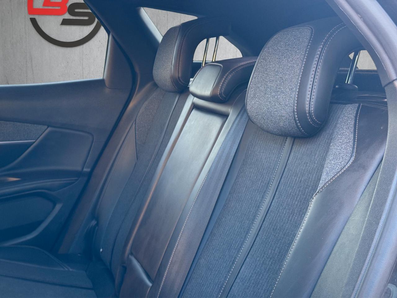 Peugeot 3008 BlueHDi 180 S&S EAT8 GT