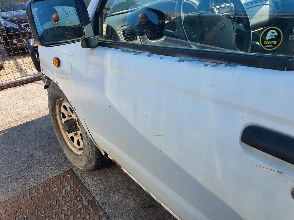 Nissan Navara (D22) 2.5 TD 103CV 4WD Cab. Singola