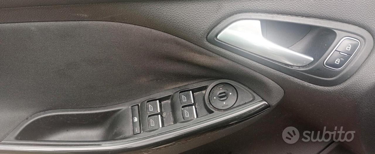 Ford Focus 1.5 TDCi 120 CV Start&Stop Powershift SW Titanium