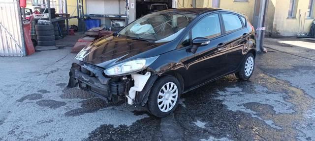 FORD Fiesta 1.2 5 porte INCIDENTATA