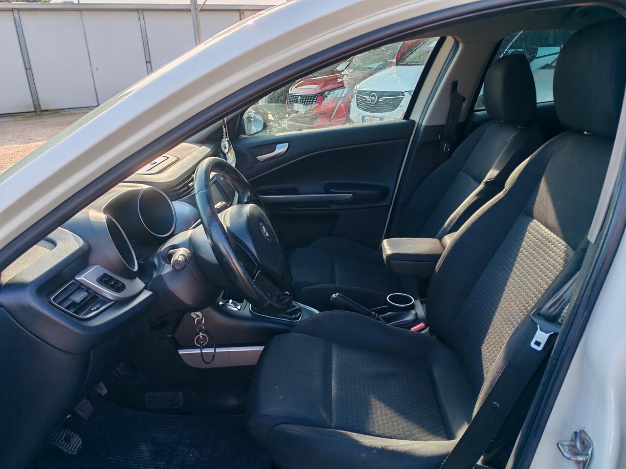 Alfa Romeo Giulietta 1.6 JTDm-2 105 CV Progression