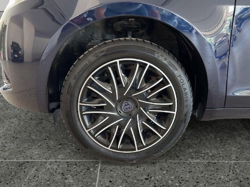 Lancia Ypsilon 1.2 69 CV 5 porte GPL Ecochic Gold