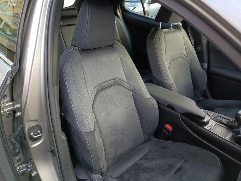 Lexus UX UX Hybrid Executive