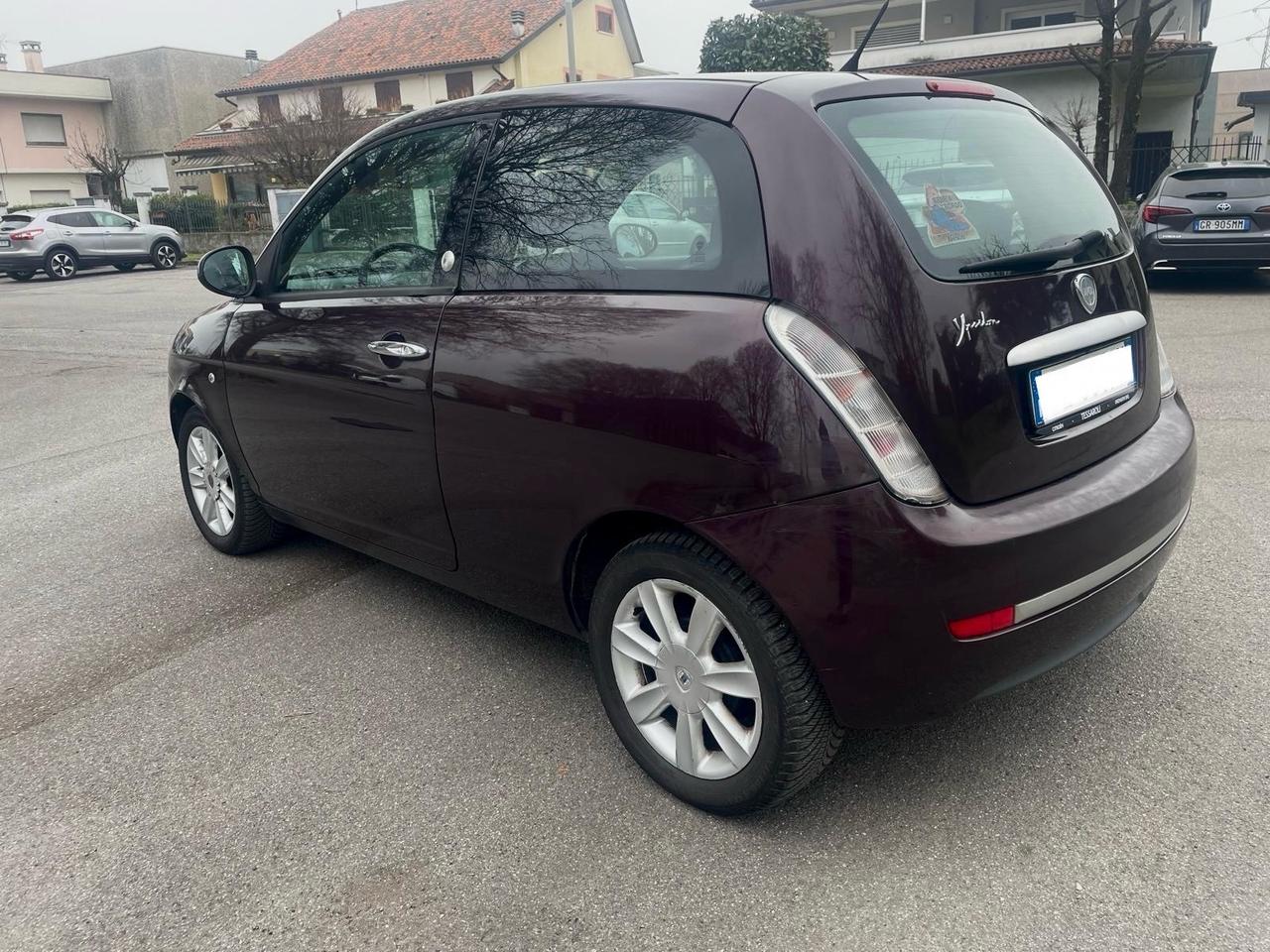 Lancia Ypsilon 1.4 Oro Ecochic GPL per Neopatentati