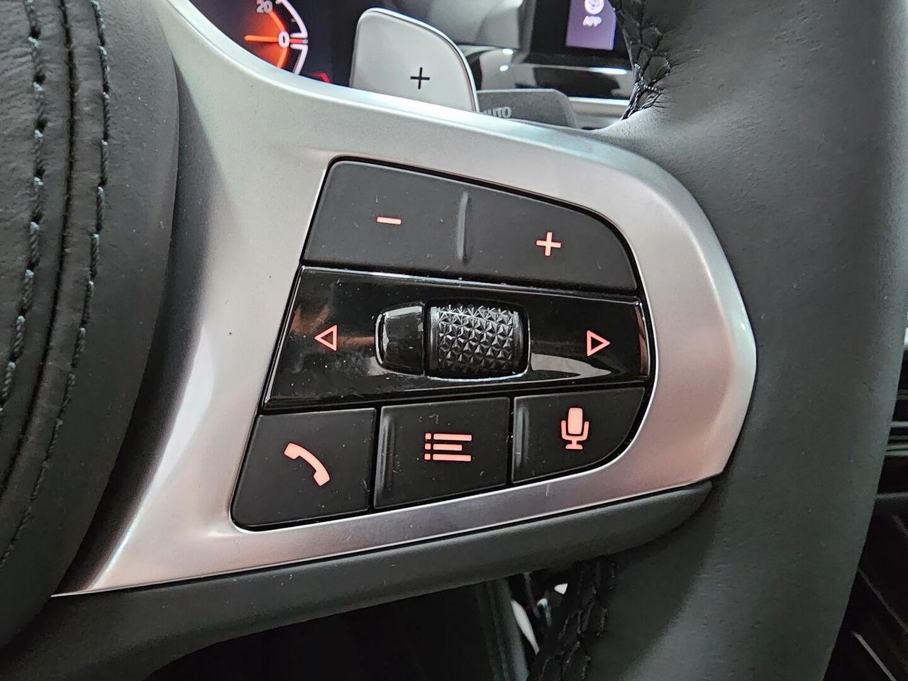 BMW X4 Xdrive 20d mhev Tetto cam Nav PDC Full LED
