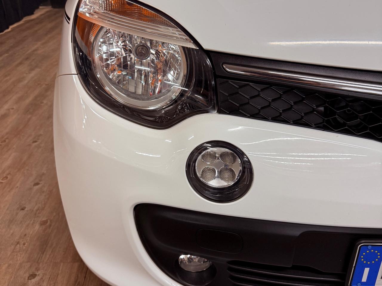 MERAVIGLIOSA RENAULT TWINGO CON SOLI 80.769 KM ADATTA A NEOPATENTATI