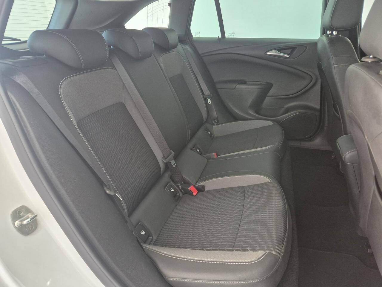 Opel Astra 1.6 CDTi 136CV Sports Tourer Business Elegance