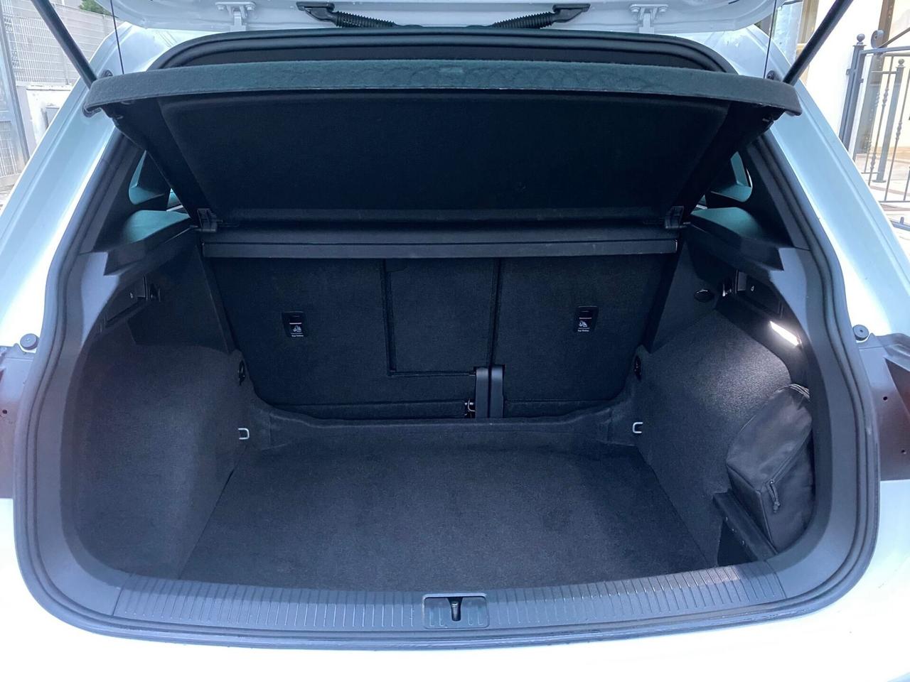 VOLKSWAGEN TIGUAN 2.0 TDI R-Line 4MOTION 2023