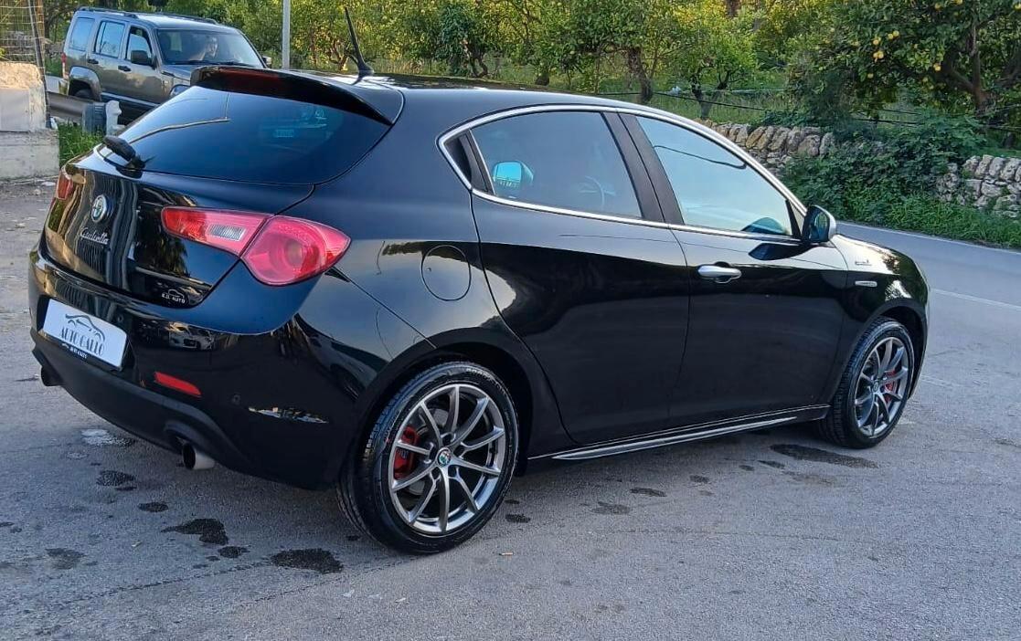 Alfa Romeo Giulietta 2.0 JTDm-2 140 CV modello Sportiva