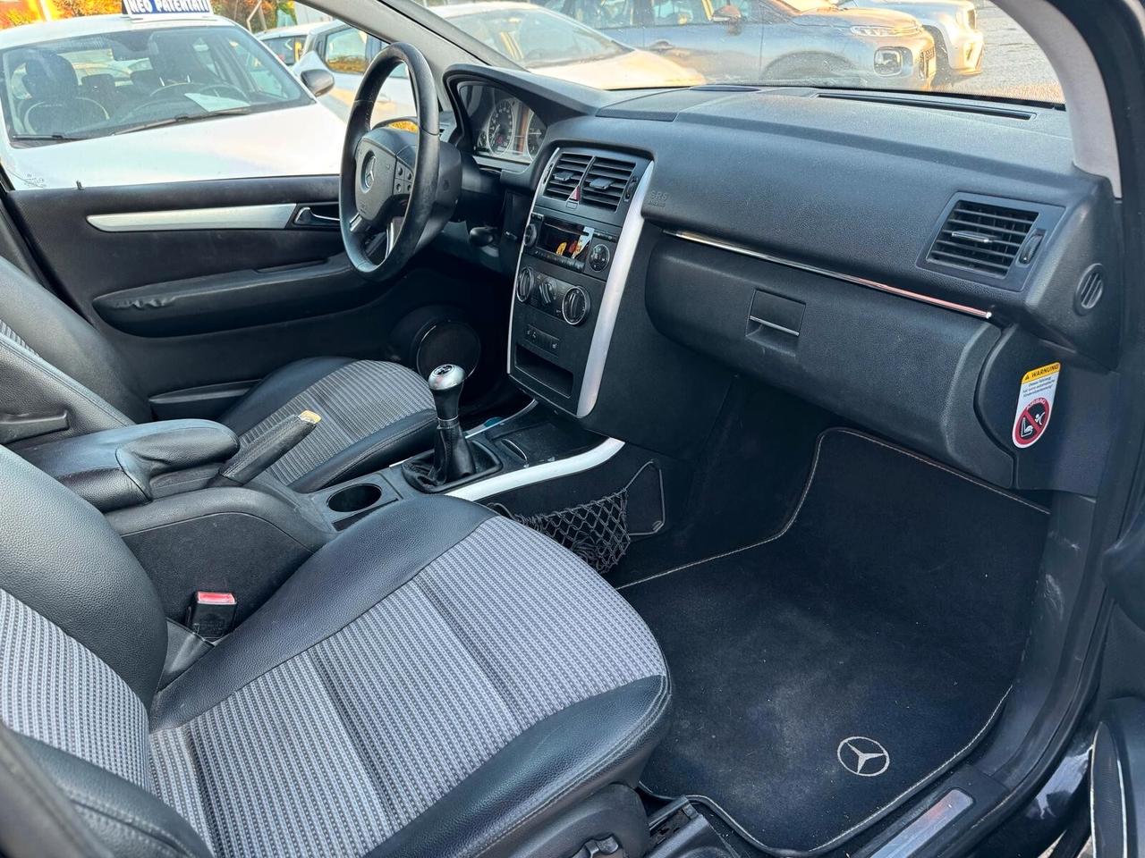 MERCEDES - Classe B - 180 CDI - NEOPATENTATI - FINANZIABILE