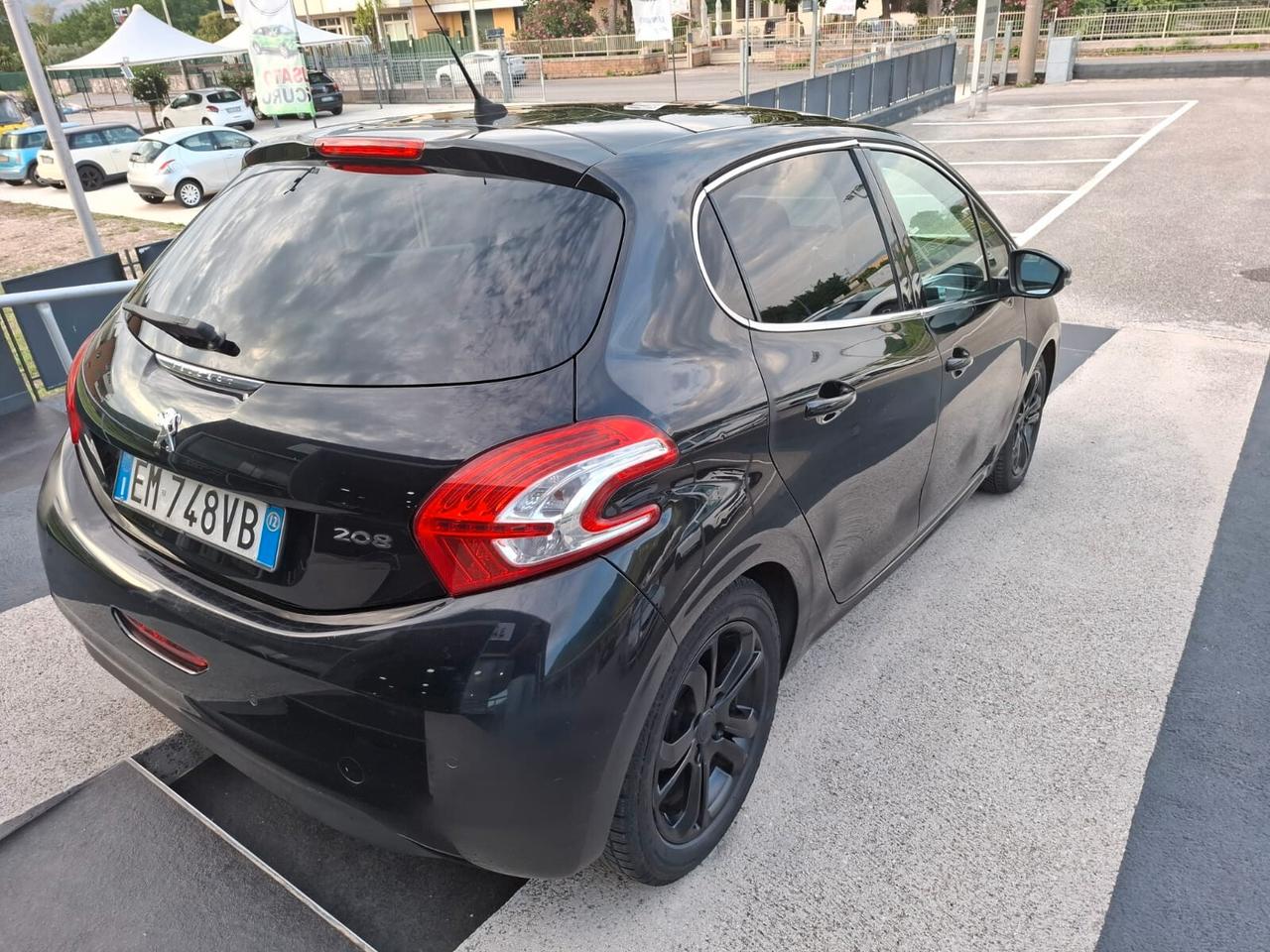 PEUGEOT 208 1.4 DIESEL 68 CV ALLURE