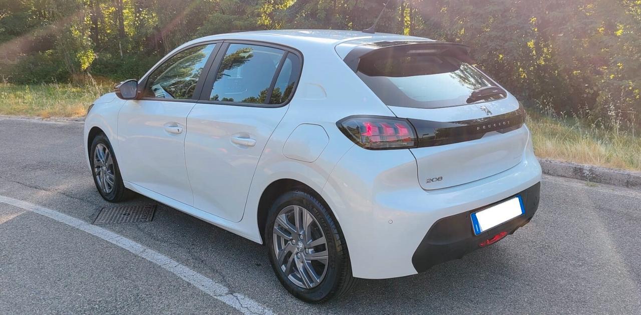 Peugeot 208 KM 4.500