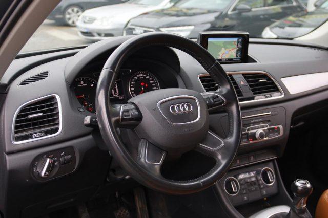 AUDI Q3 2.0 TDI 120 CV Business