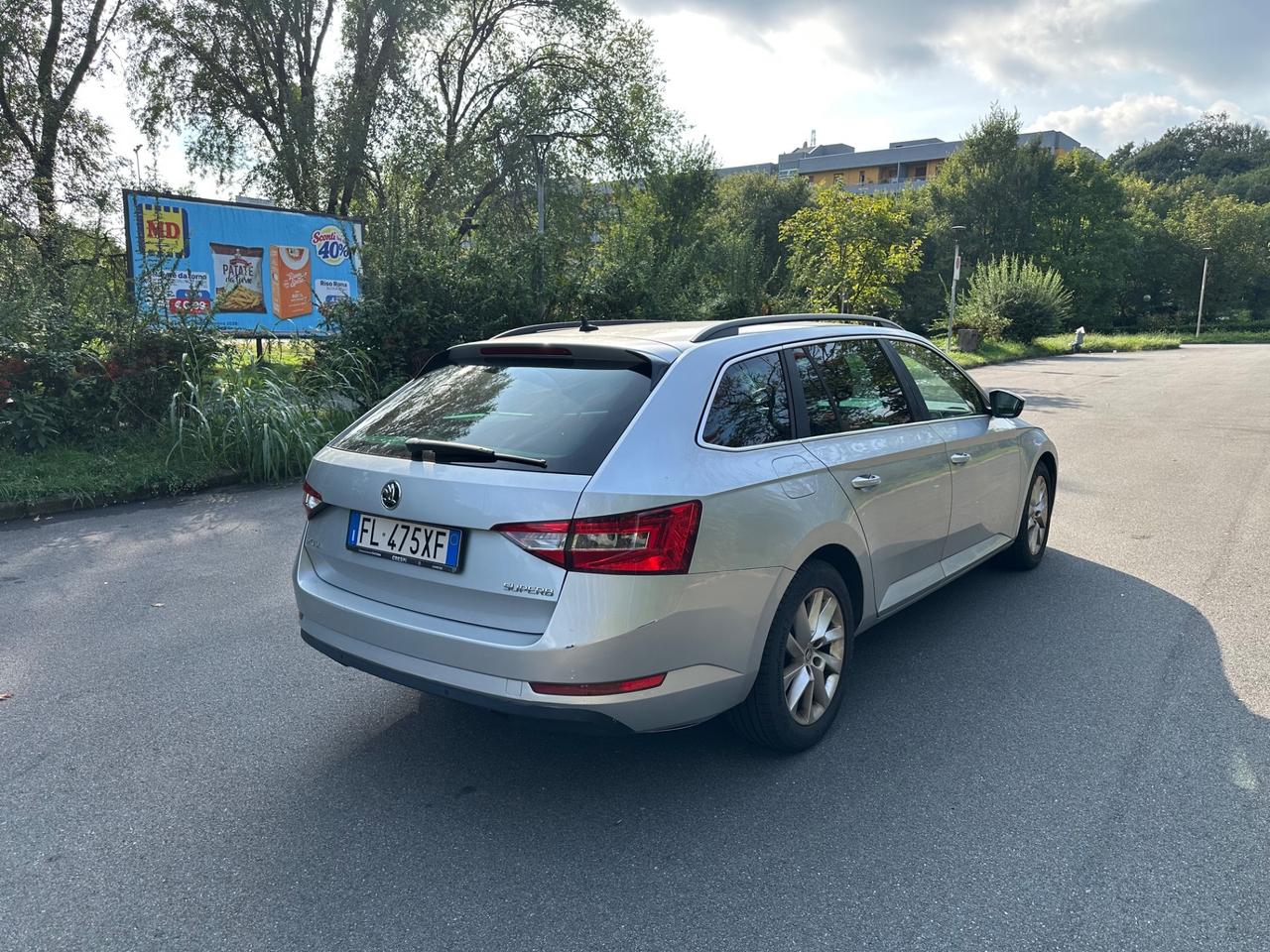 Skoda Superb 2.0 TDI DSG