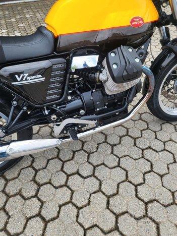 Moto Guzzi V 75 - 2015
