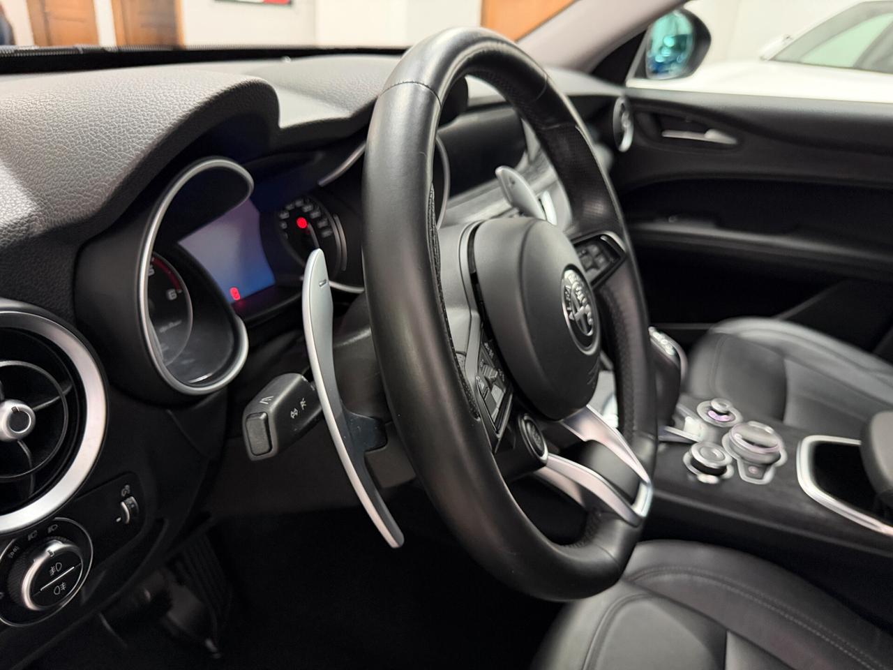 Alfa Romeo Stelvio 2.2 TD 190 CV CERCHI 20" PELLE TOTALE PADDLE RETROCAMERA EXECUTIVE PERFETTA UNICO PROPRIETARIO