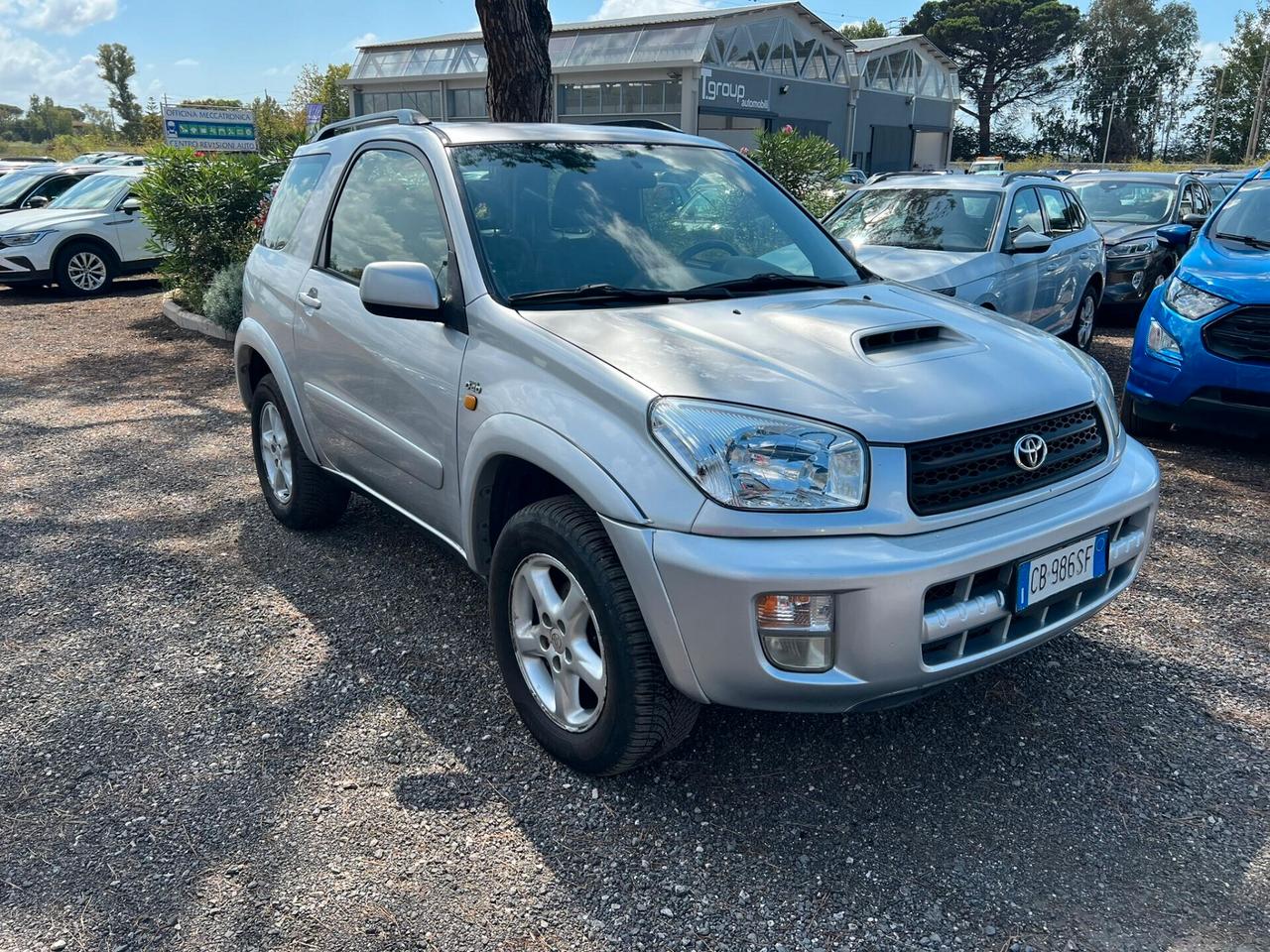 Toyota RAV 4 RAV4 2.0 Tdi D-4D cat 3 porte Sol