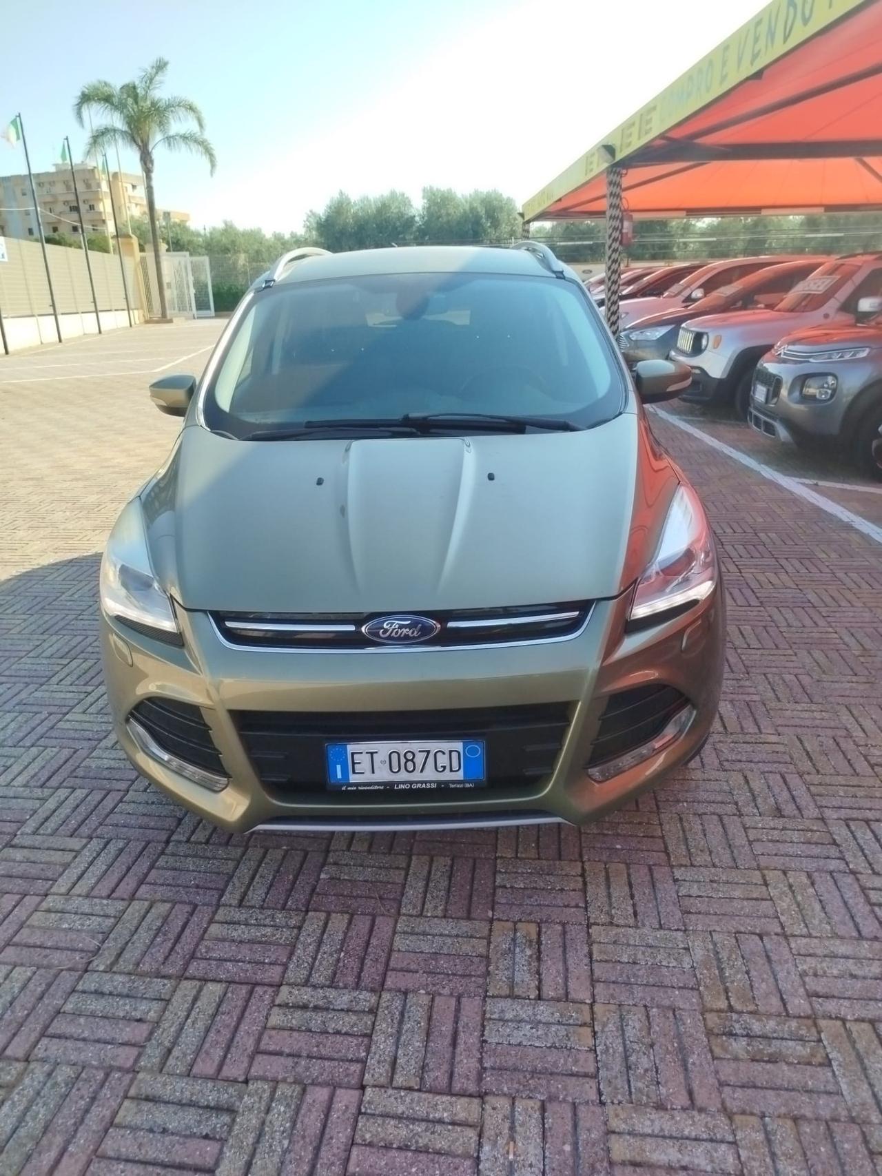 Ford Kuga 2.0 TDCI 140 CV 4WD Titanium