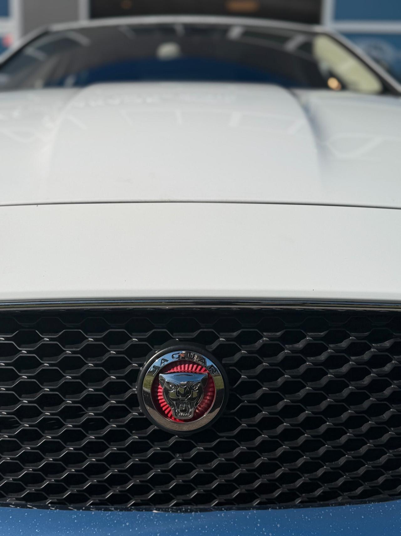 Jaguar XE 2.0 D Turbo Prestige