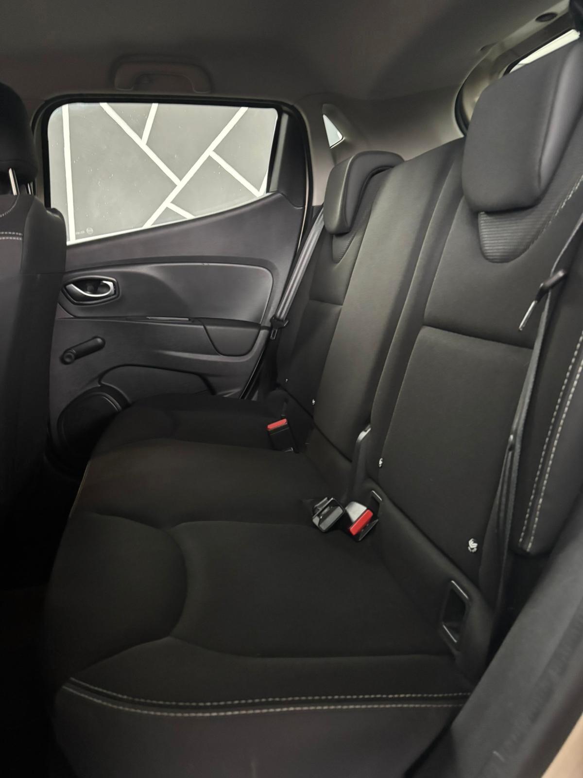 Renault Clio 1.2 75CV 5 porte Zen NEOPATENTATI