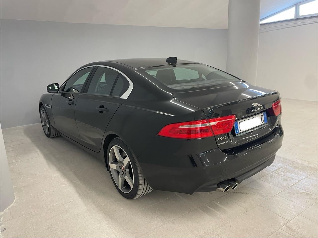 Jaguar XE 2.0 D Turbo 180 CV AWD aut. R-Sport km 104.000