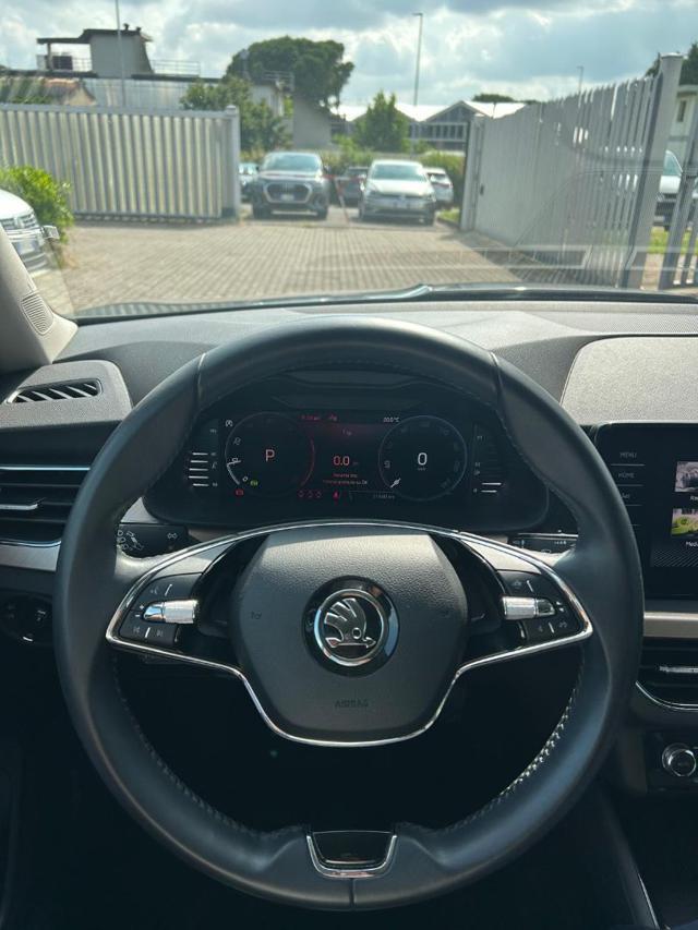 SKODA Kamiq 1.0 TSI 110 CV DSG Style NEO PATENTATI