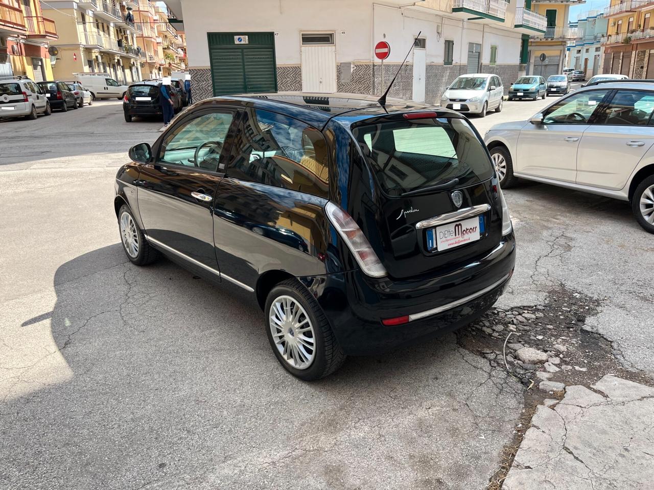 Lancia Ypsilon 1.2 69 CV Diva