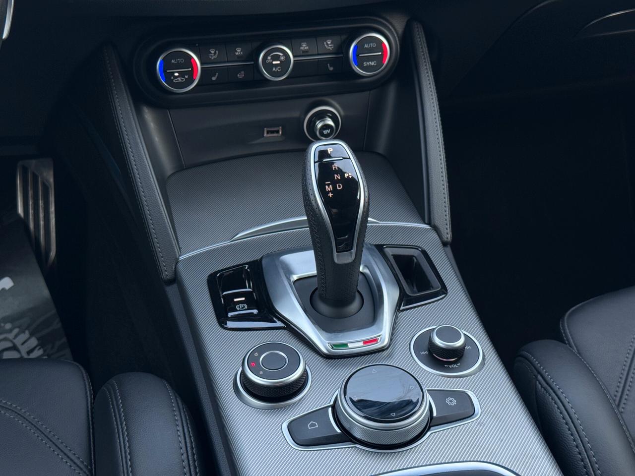 Alfa Romeo Stelvio 2.2 Turbodiesel 210 CV AT8 Q4 Veloce Tì*FULL*3 ANNI GARANZIA*