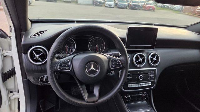 MERCEDES-BENZ A 160 d Automatic Sport PERMUTE OK NEOPATENTATI
