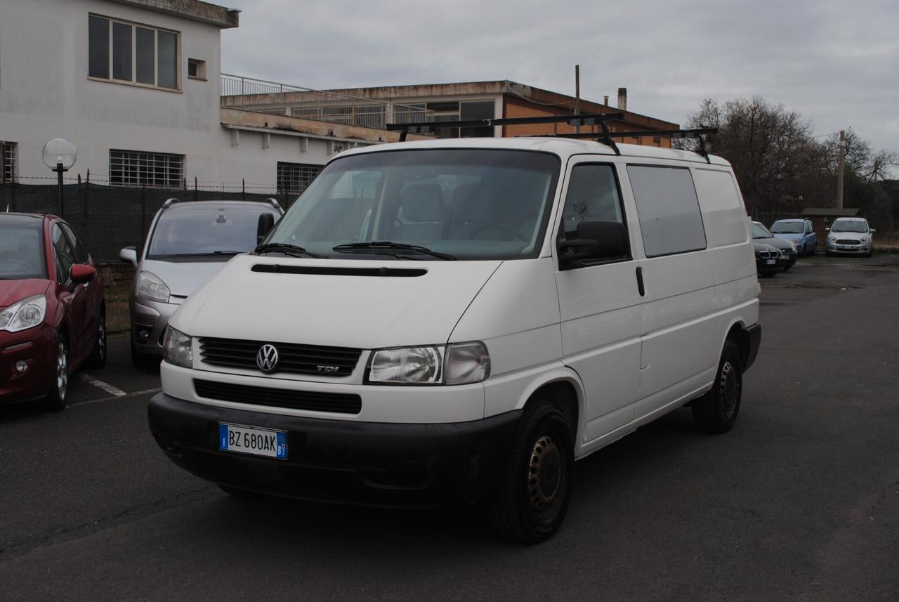 VOLKSWAGEN TRANSPORTER 2.5 TDI 100 CV