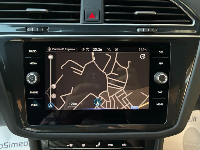 VOLKSWAGEN Tiguan 2.0 TDI 150 CV SCR DSG R-Line LUCI AMBIENTE