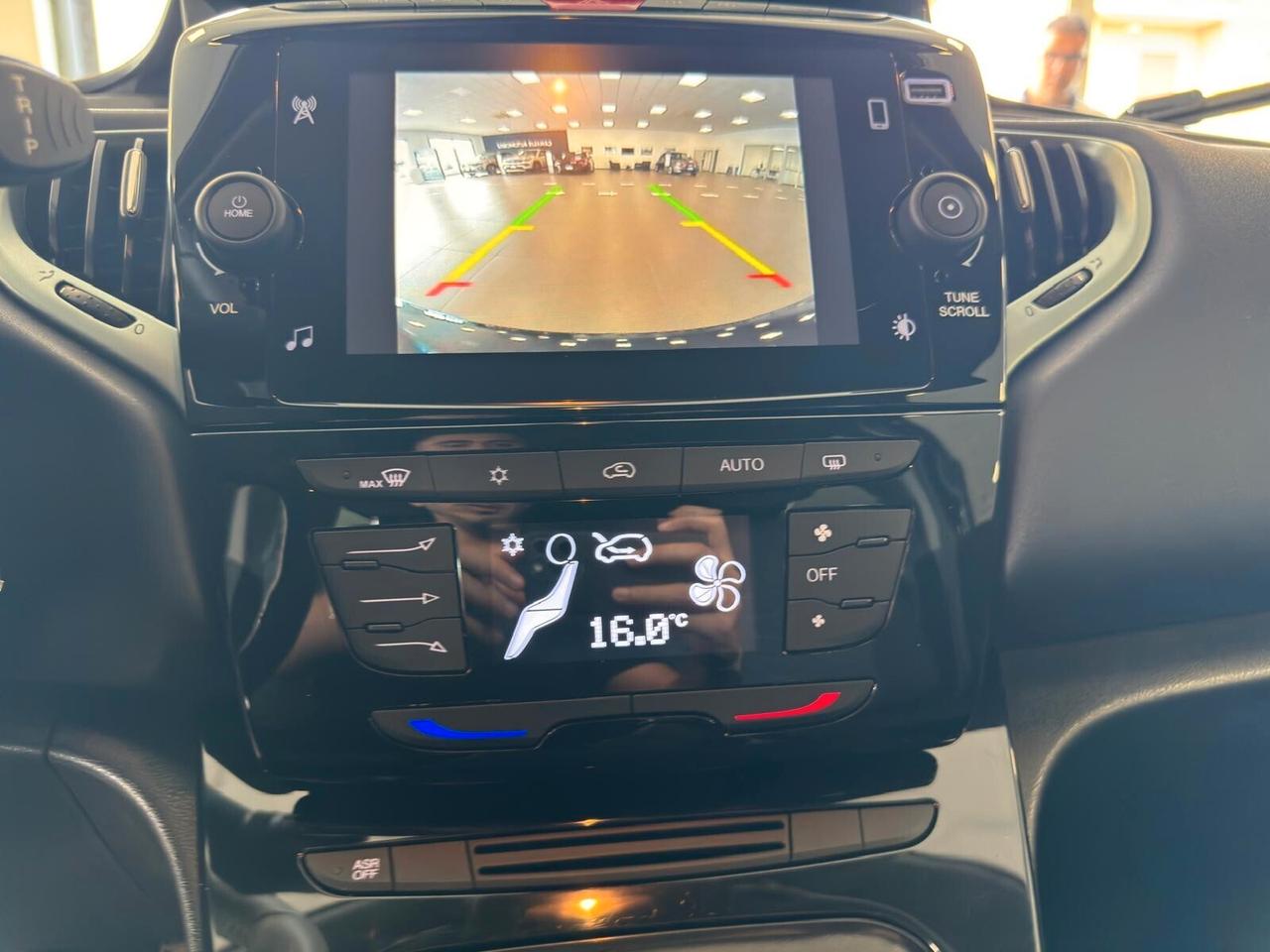 Lancia Ypsilon 1.0 69CV Hybrid Gold Plus 2023
