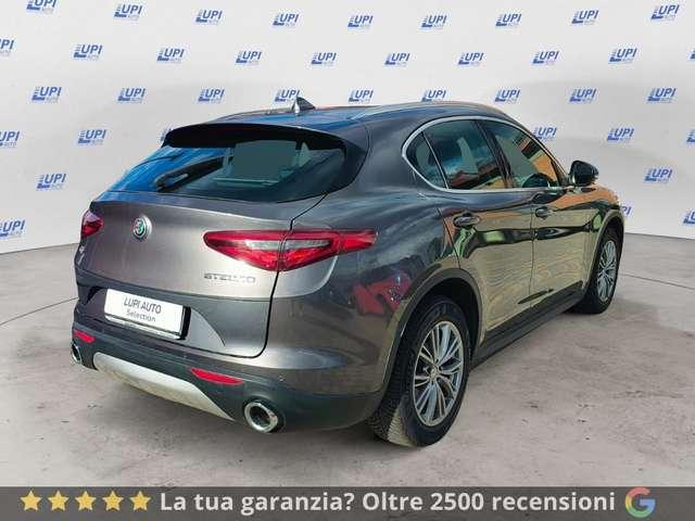 Alfa Romeo Stelvio 2.2 t Business Q4 190cv auto