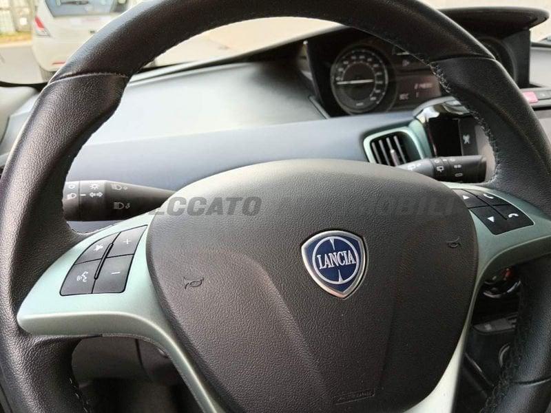 Lancia Ypsilon Ypsilon 1.0 firefly hybrid Platino s&s 70cv