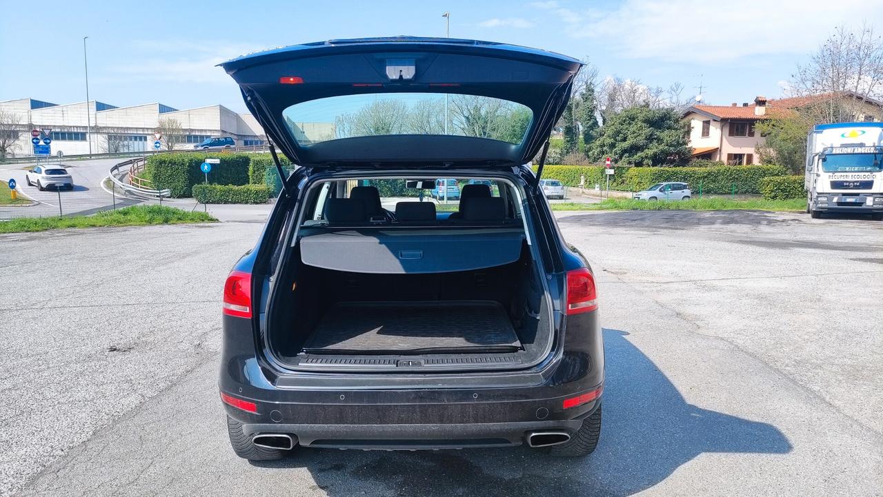 Volkswagen Touareg 3.0 TDI tiptronic BlueMotion Technology - 2011