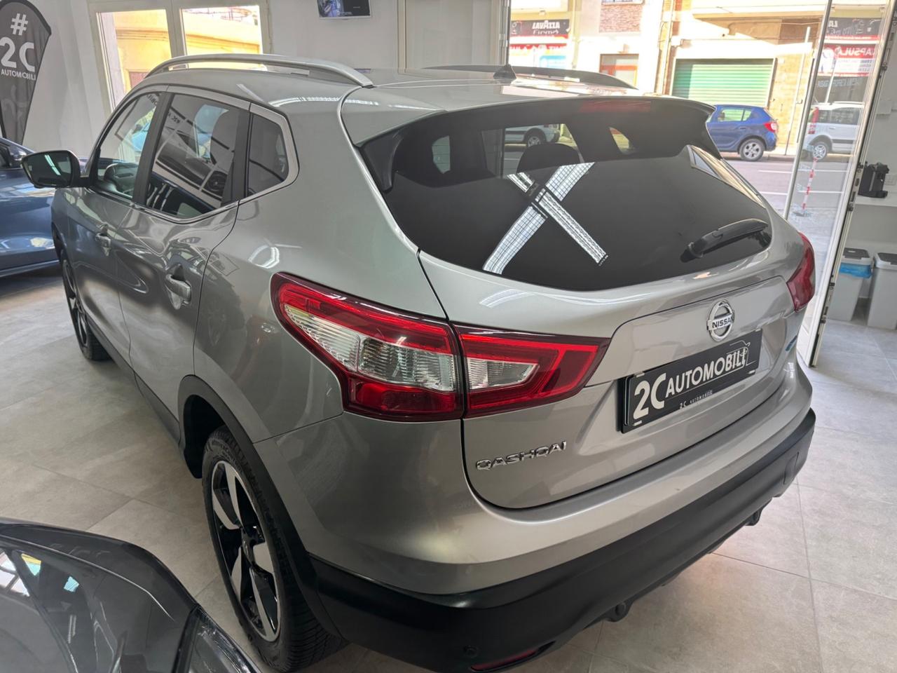 Nissan Qashqai 1.5 dCi N-Connecta/tetto/navi