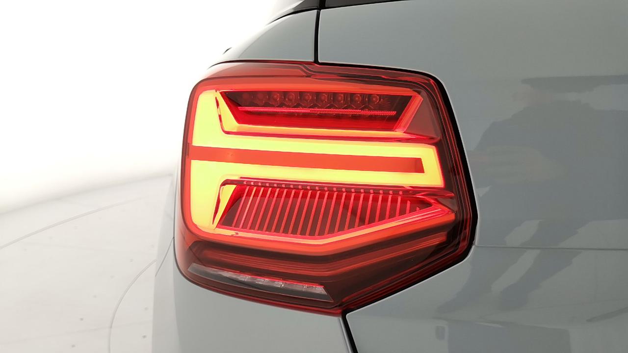 AUDI Q2 I 2021 - SQ2 2.0 tfsi quattro s-tronic