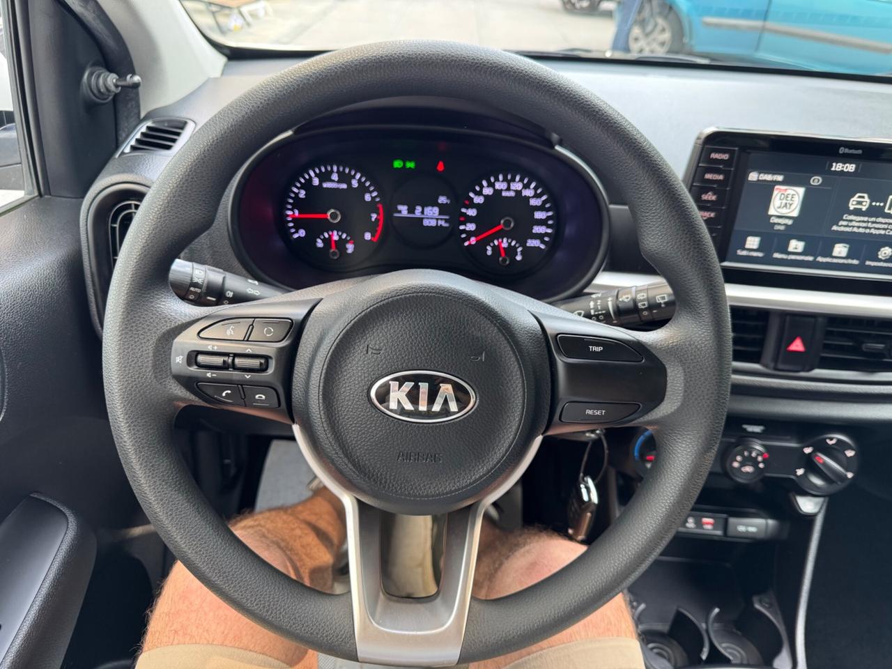 KIA PICANTO 1.0 NEOPATENTATI