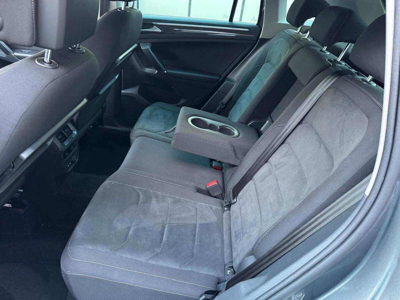 Volkswagen Tiguan 2.0 TDI SCR DSG Business BlueMotion Technology*FULL NAVI