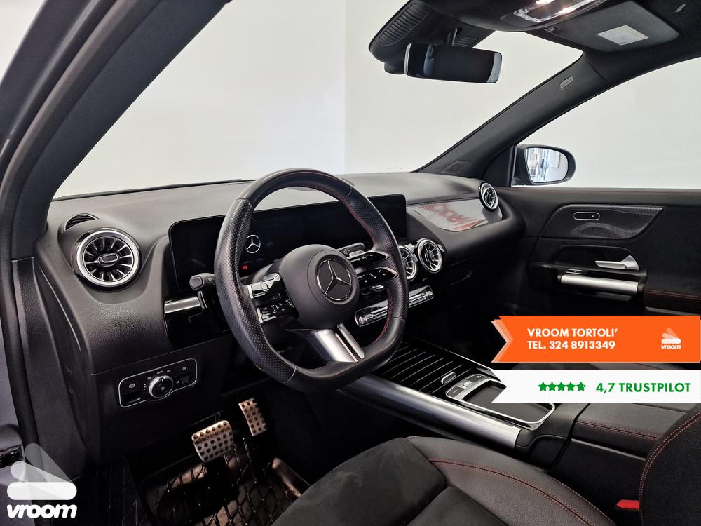 MERCEDES GLA (H247) GLA 200 d Automati...