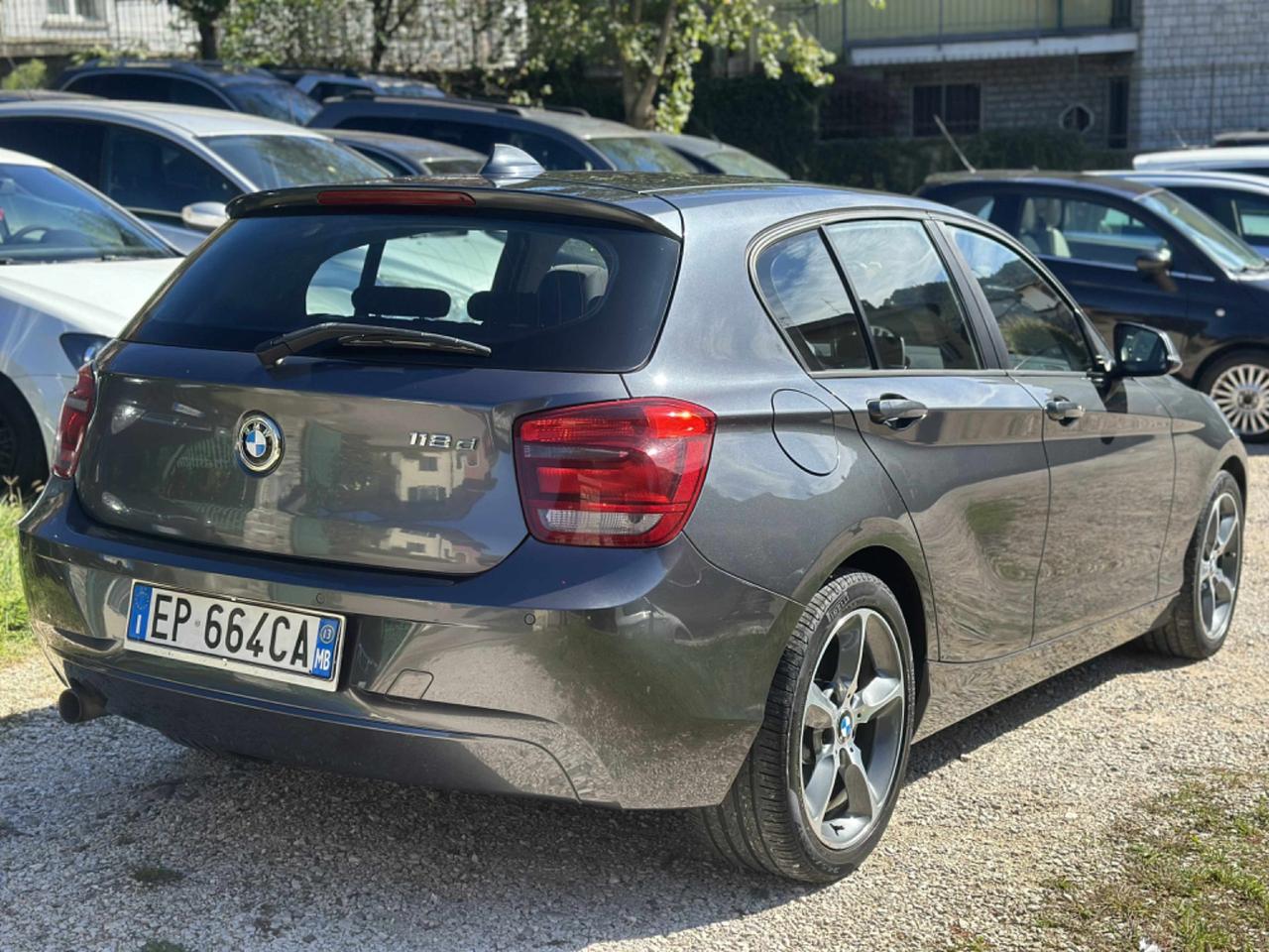 Bmw 118d 5p. URBAN TETTO KMCERT UNICOPR KMCERT GARANZ