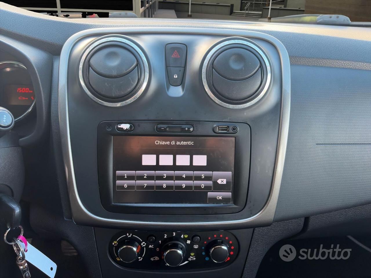 Dacia Sandero STEPWAY 0.9 TCe 90 cv LAUREATE GPL