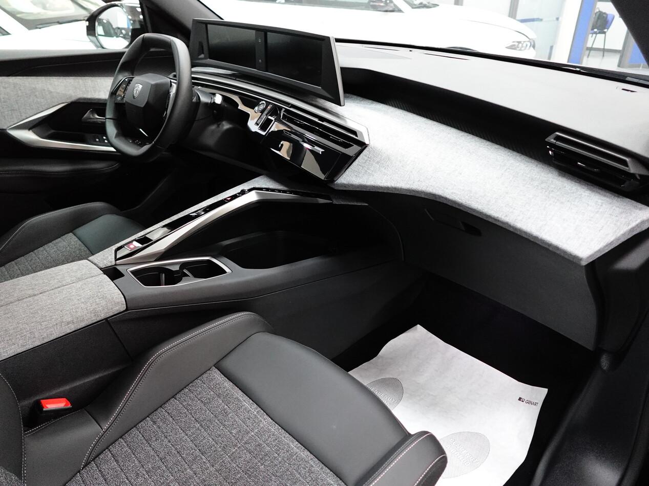Peugeot 5008 1.2 HYBRID 145 CV E-DCS6 ALLURE 7 POSTI