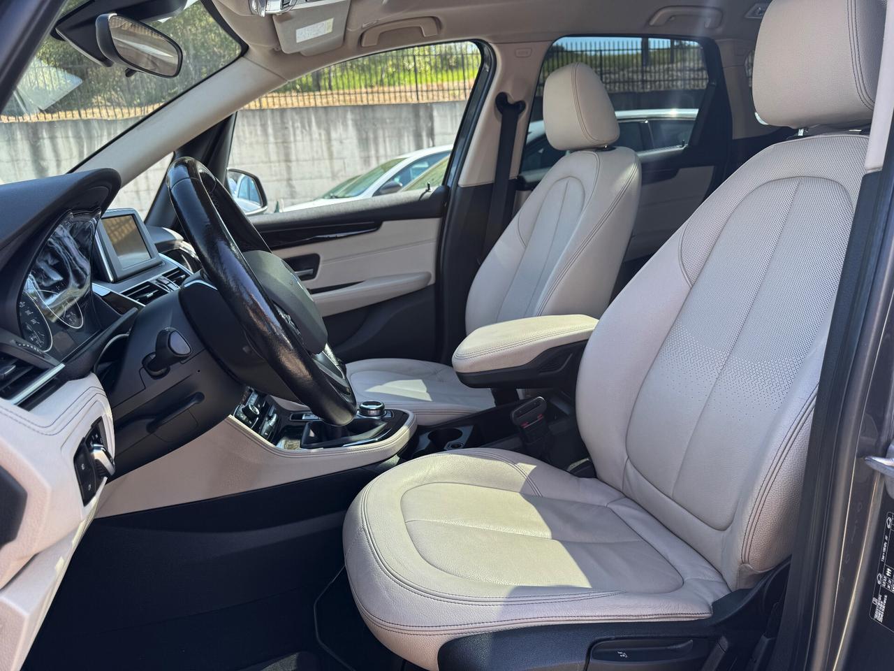 BMW 218d Active Tourer LUXURY/TETTO/FULL LED/PELLE
