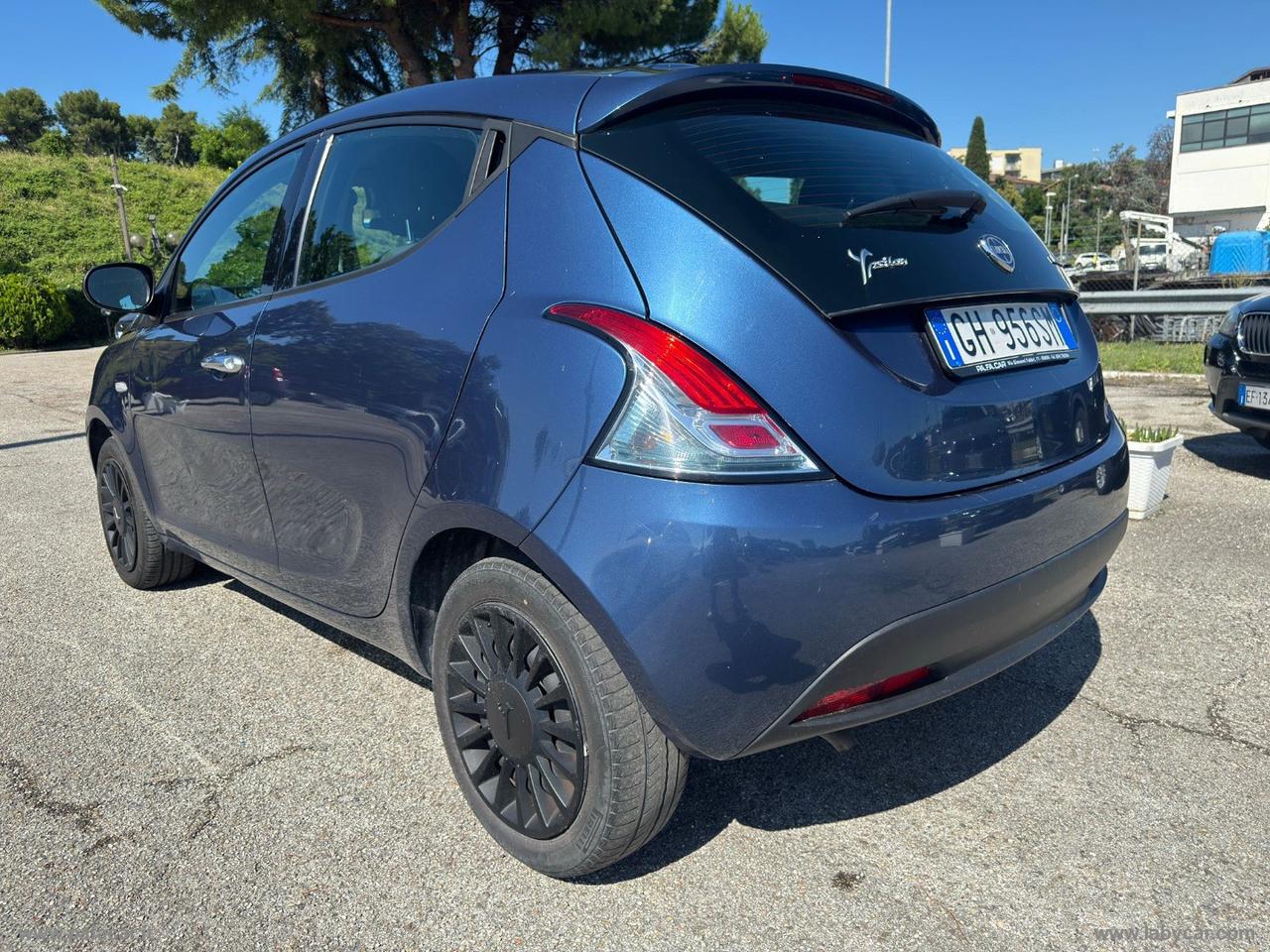 LANCIA Ypsilon 1.0 FireFly 5pS&S Hyb. Eco Silv.