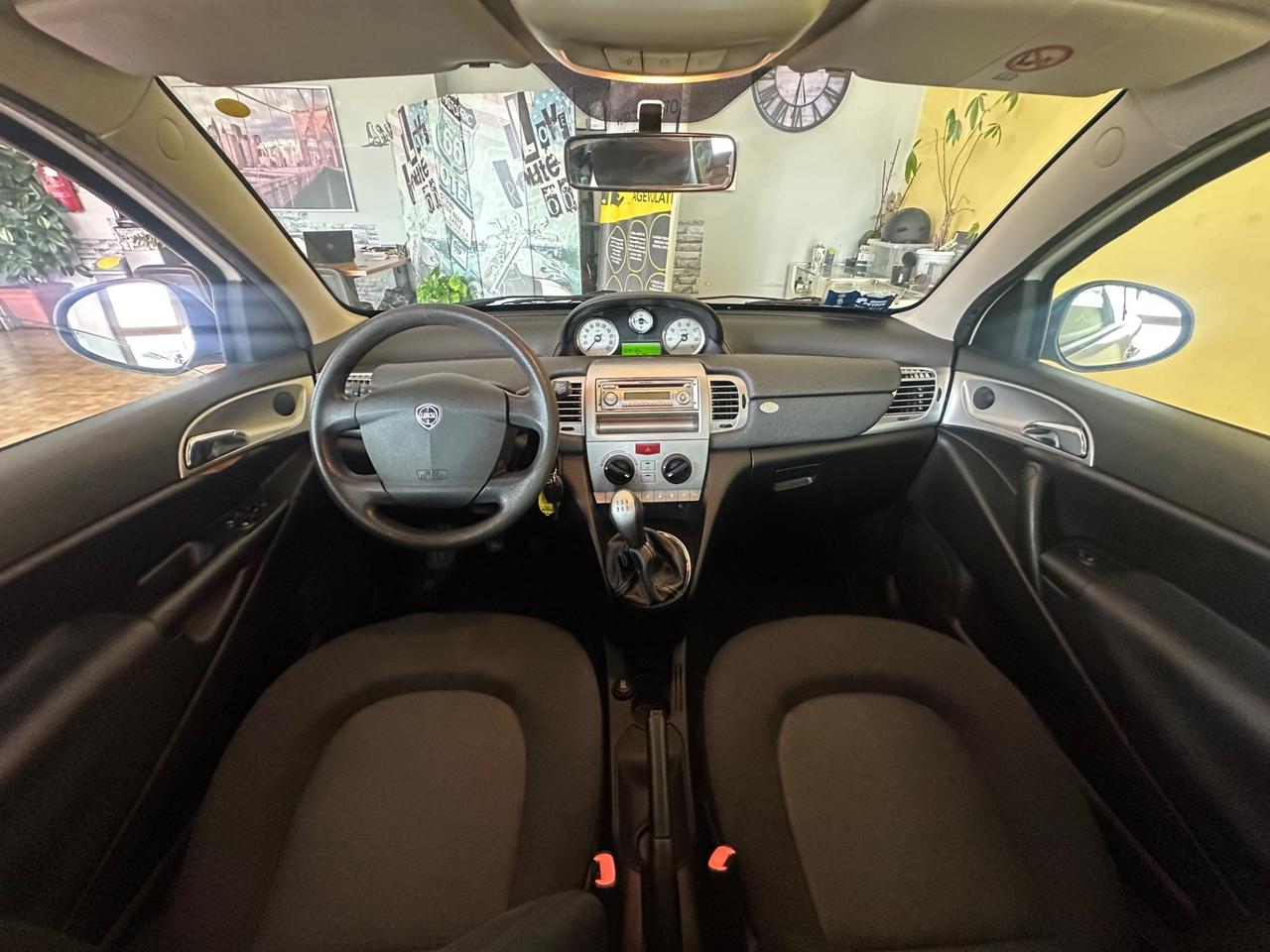 Lancia Ypsilon 1.3diesel per neopatentati