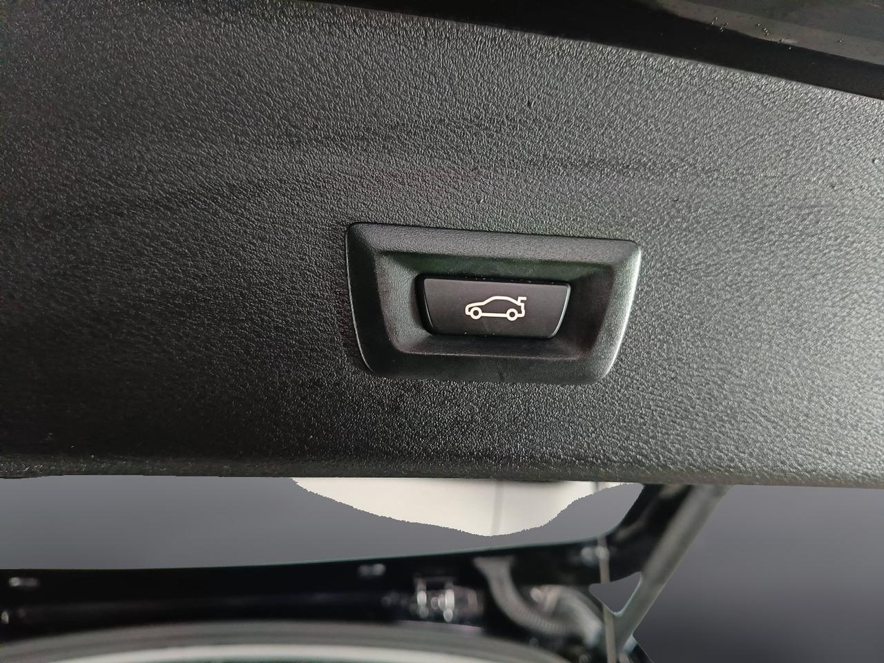 BMW X1 F48 2019 - X1 xdrive18d xLine auto