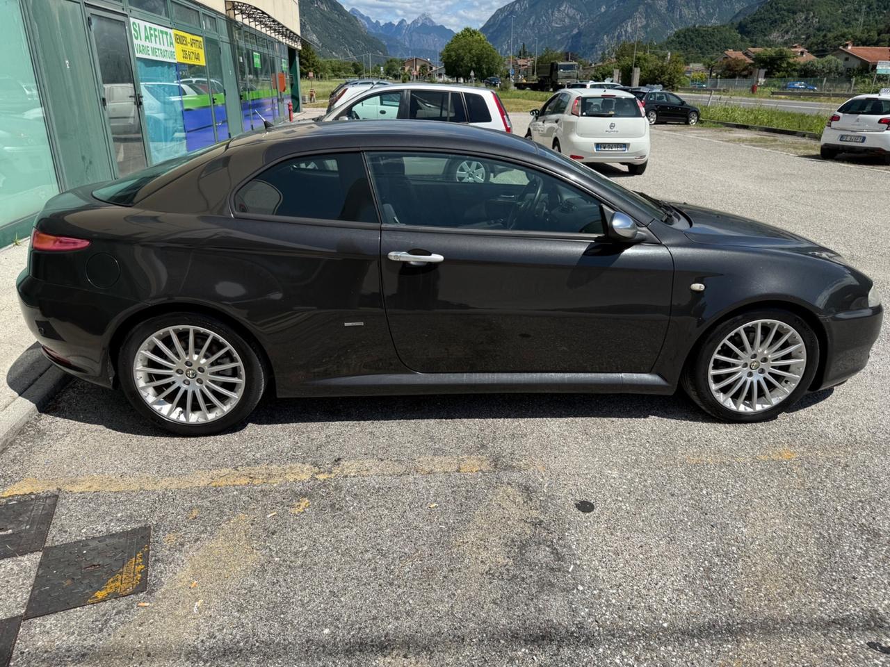 Alfa Romeo GT 1.9 MJT Luxury